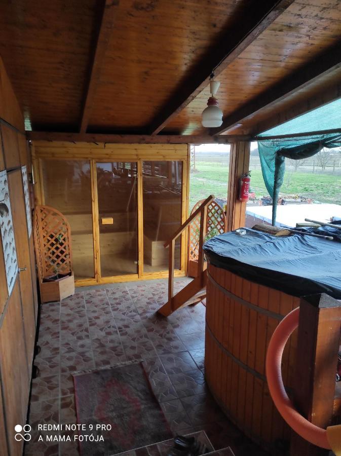 Gemenc Vendeghaz Hotel Hercegszanto Ngoại thất bức ảnh
